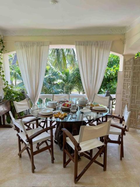 Diamond Haven In Malindi Appartement Buitenkant foto