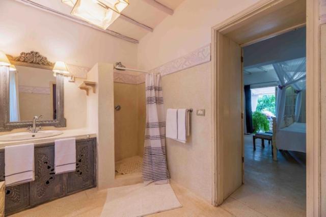 Diamond Haven In Malindi Appartement Buitenkant foto