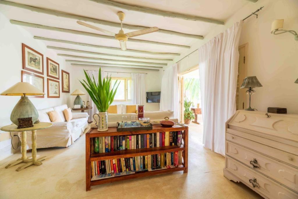 Diamond Haven In Malindi Appartement Buitenkant foto
