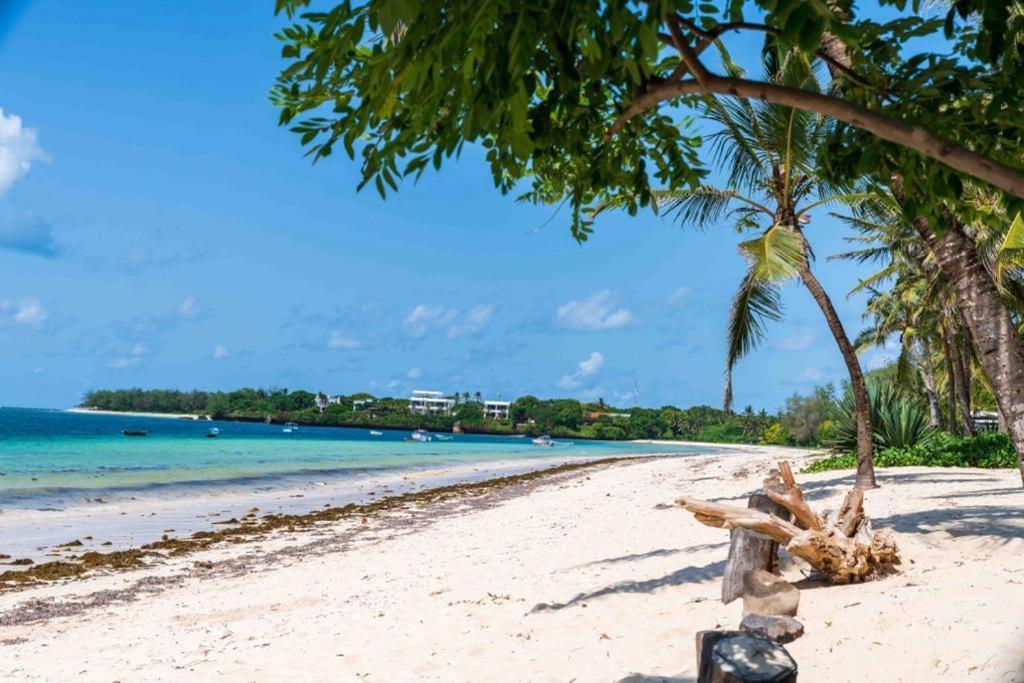 Diamond Haven In Malindi Appartement Buitenkant foto